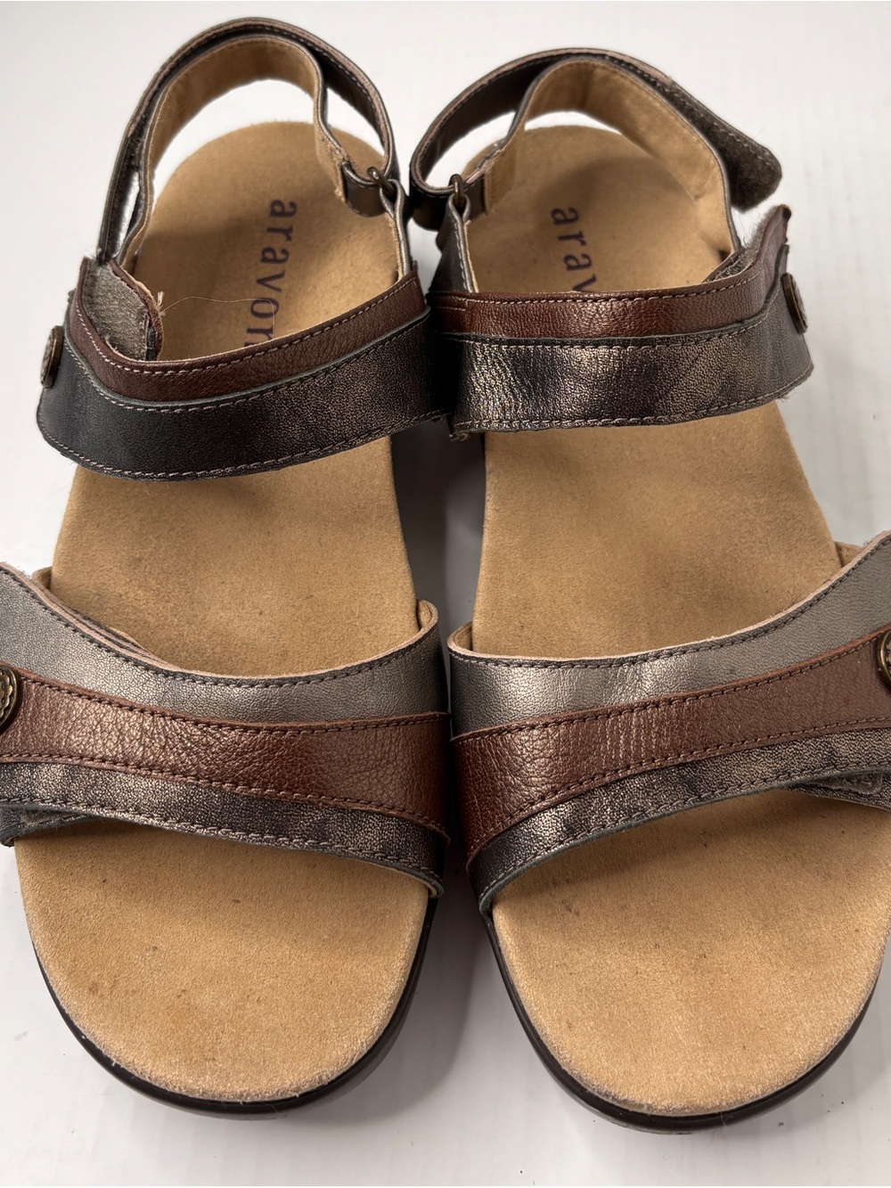 Aravon Katherine Comfort Sandals Leather Metallic Womens Shoe Sz 7 D Ankle Strap